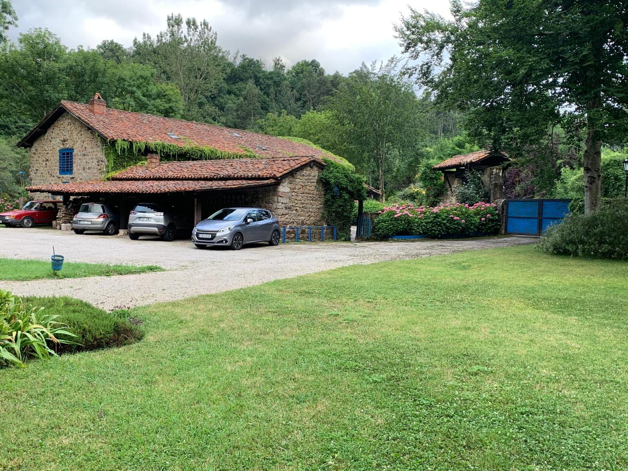 Molino de Renedo a orillas del río Saja Renedo De Cabuerniga Exterior foto